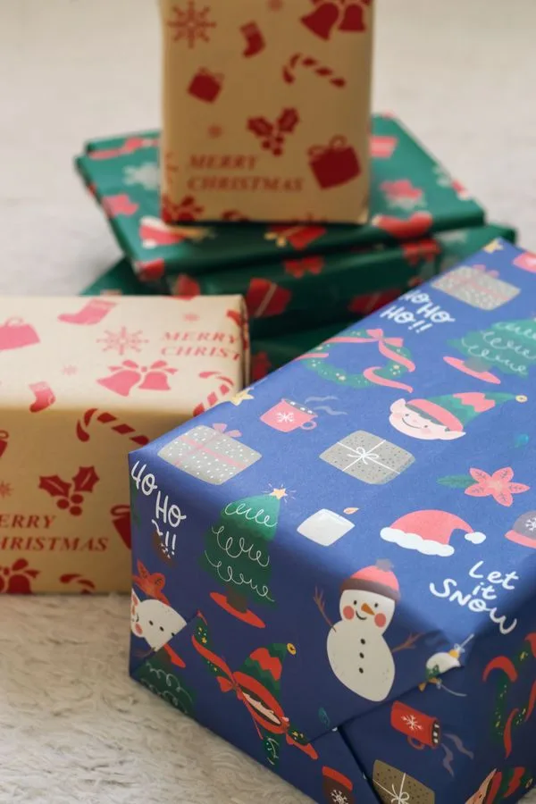 Small wrapped Christmas gifts ready for an Australian summer Christmas — the season this Black Friday and Boxing Day guide plans for